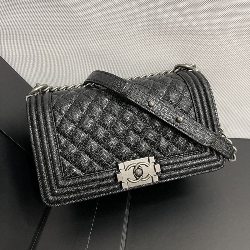 Ch**el leboy series bags